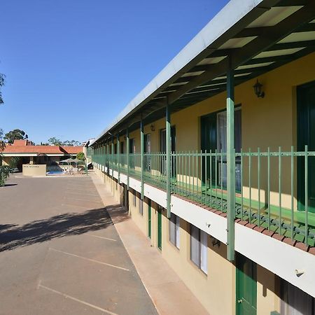 The Tower Hotel Kalgoorlie Exteriör bild