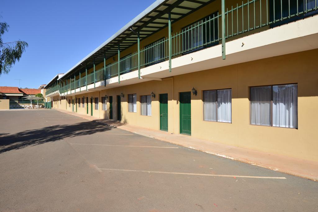 The Tower Hotel Kalgoorlie Exteriör bild