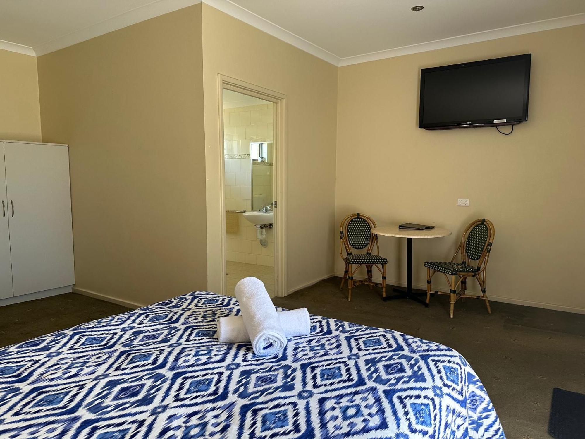 The Tower Hotel Kalgoorlie Exteriör bild