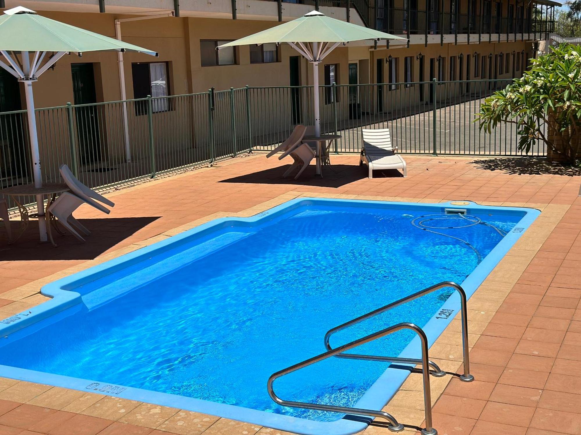 The Tower Hotel Kalgoorlie Exteriör bild